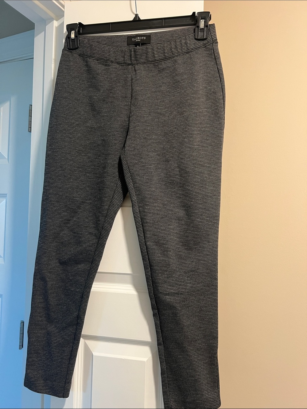 Talbots women’s Charcoal Patterned Ponte Ankle Pants